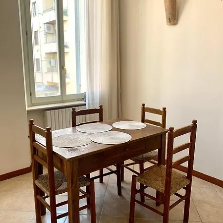 Apartment Adorable 2 Bedroom In The Heart Of *