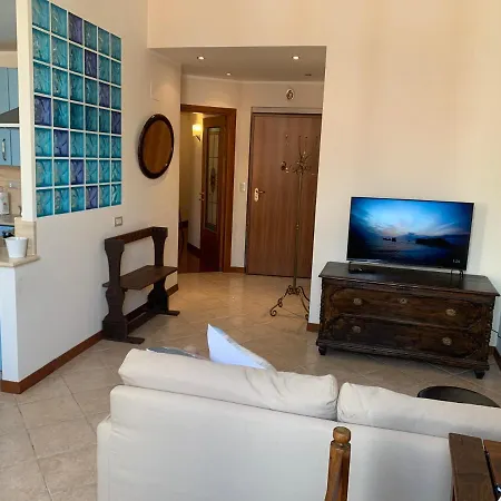 Apartment Adorable 2 Bedroom In The Heart Of *